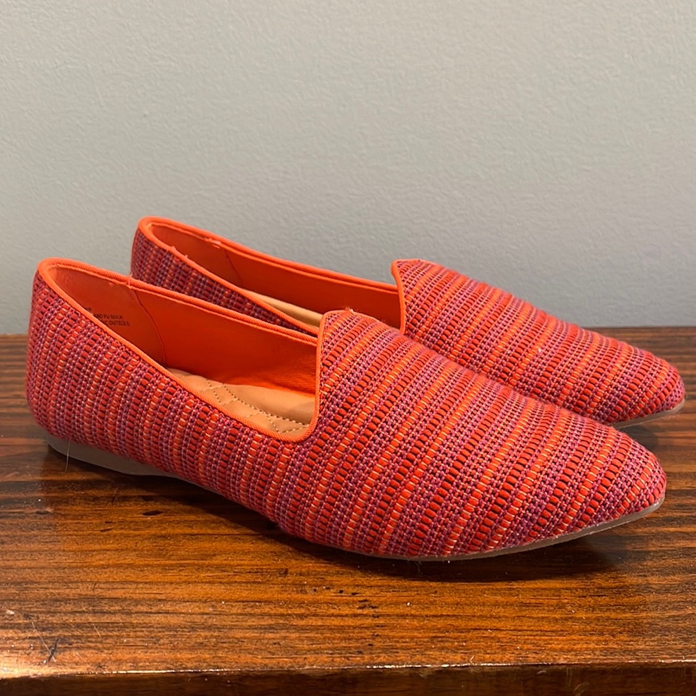 Birdies The Heron in Chai Chevron, Size 9!